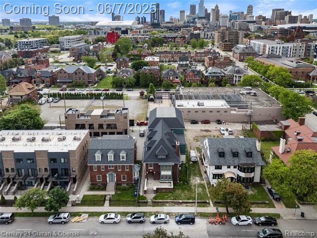 Property Photo:  240 Mack Avenue  MI 48201 