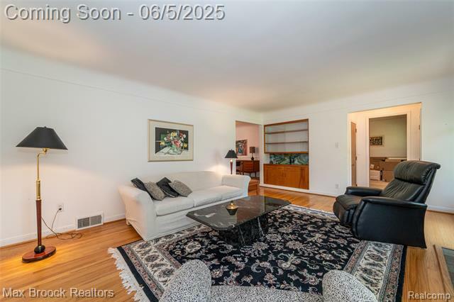 Property Photo: 16926 Beverly Road MI 48025