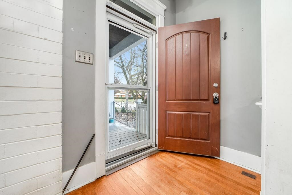 Property Photo: 105 S 17th Street IN 47374