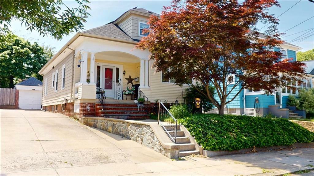 36 Lindy Avenue  Providence RI 02908 photo