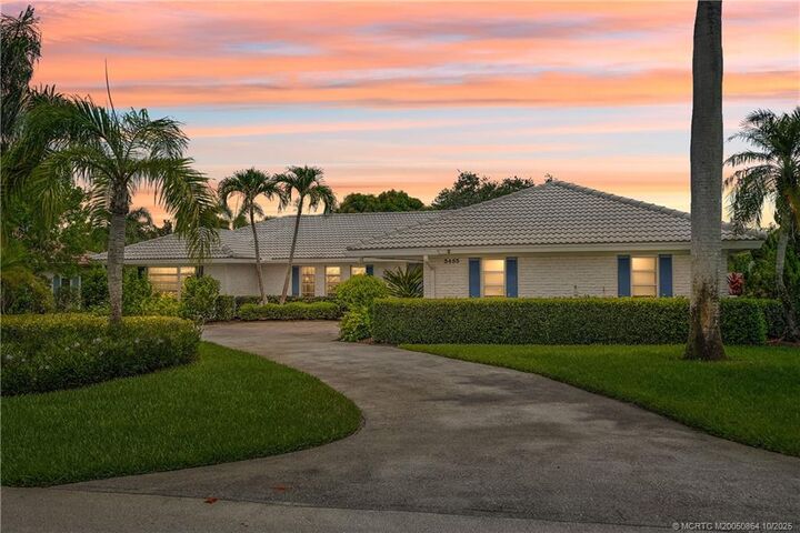 Property Photo: 3453 SE Fairway E FL 34997