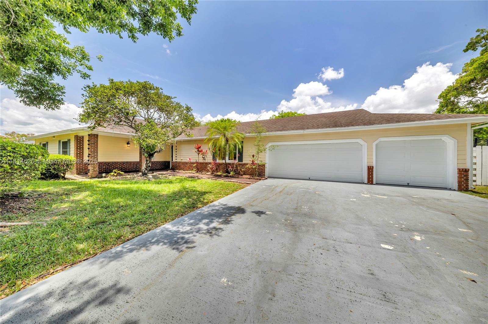 Property Photo: 14630 SW 147th Ct FL 33196