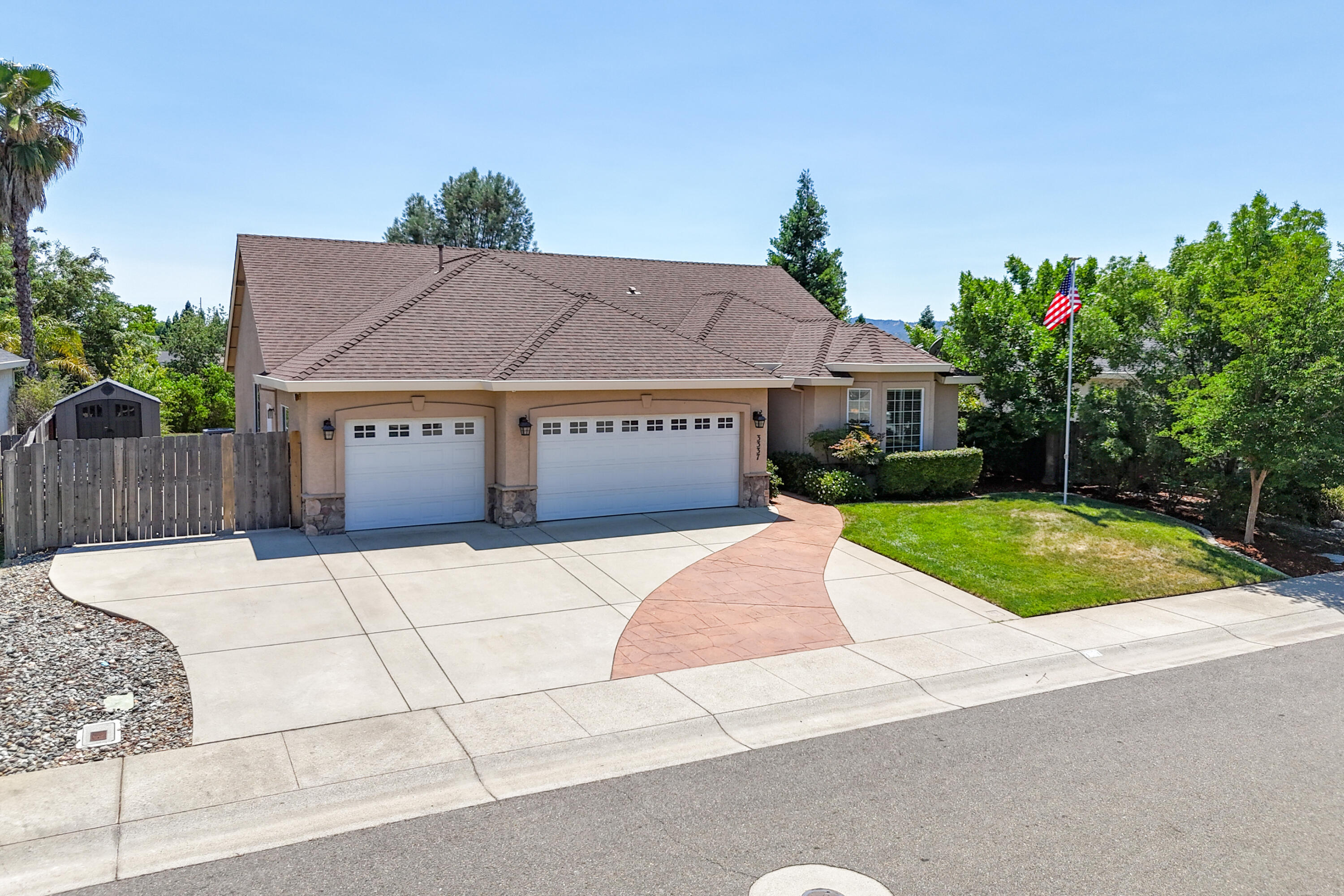 3337 Old Lantern Drive  Redding CA 96003 photo