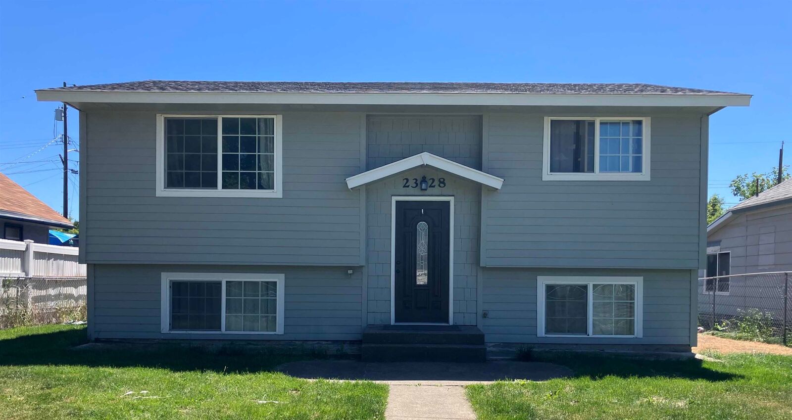 Property Photo: 2328 E Providence Ave WA 99207