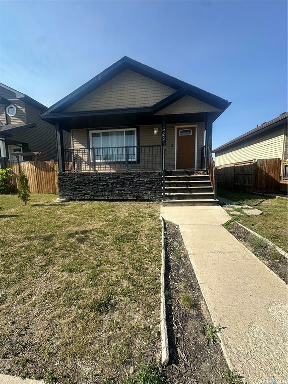 Property Photo: 522 Hampton Circle SK S7R 0G3