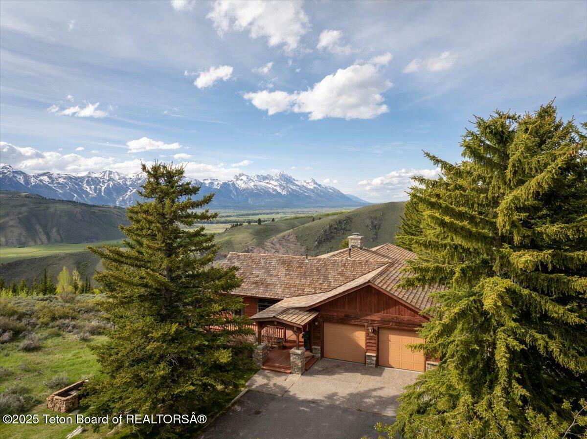 Property Photo: 195 W Wolf Drive WY 83001