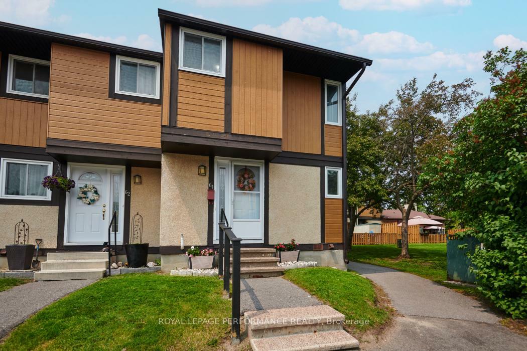 Property Photo: 3344 Uplands Drive 61 ON K1V 9R9