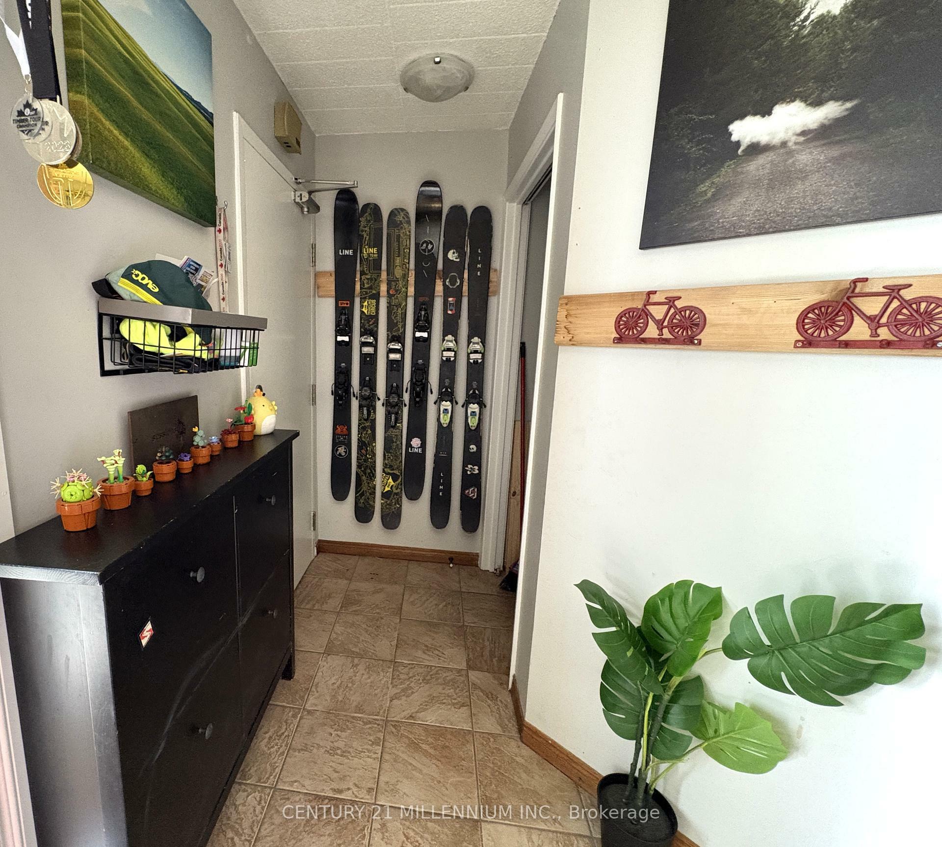 Property Photo: 1102 Horseshoe Valley Road W 114 ON L4M 4Y8