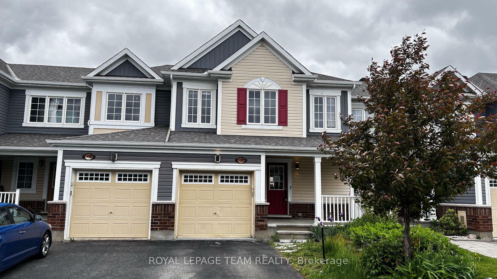 Photo de la propriété: 420 Meadowhawk Crescent ON K2J 5W8