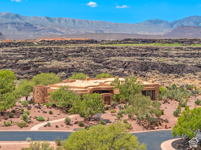 Property Photo: 2763 N Chaco Trl UT 84770