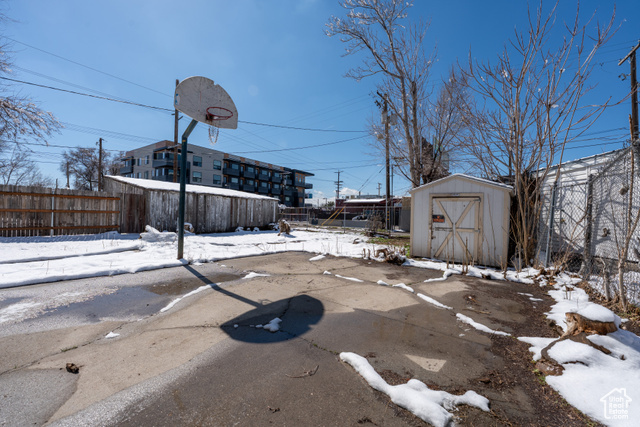 Property Photo: 2202 S Lake St UT 84106