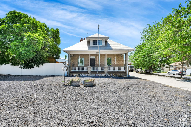 Property Photo: 495 W 300 N UT 84015