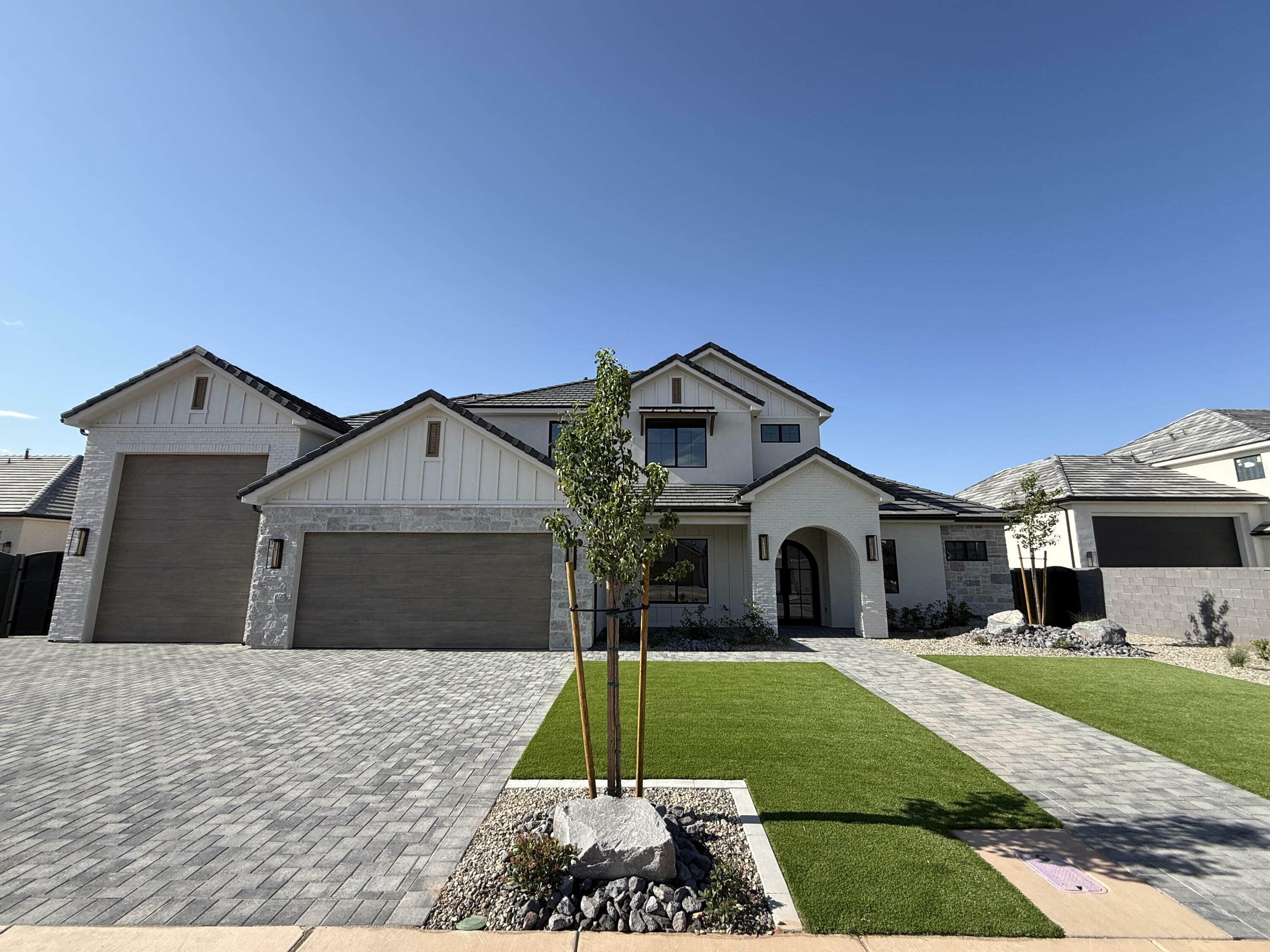 Property Photo:  2750 E Moorland Dr  UT 84790 