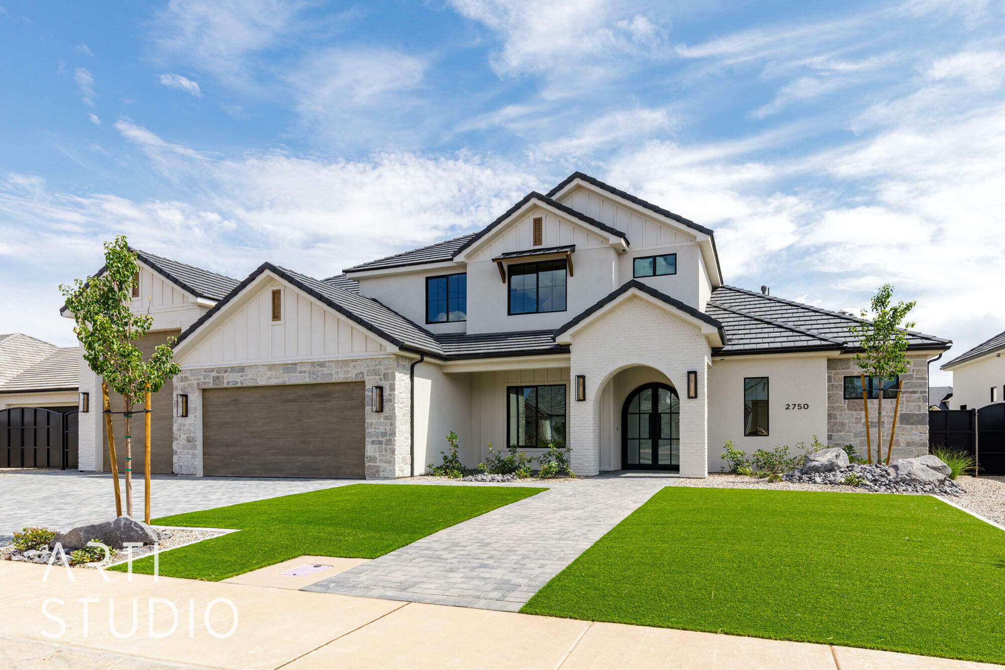 Property Photo: 2750 E Moorland Dr UT 84790