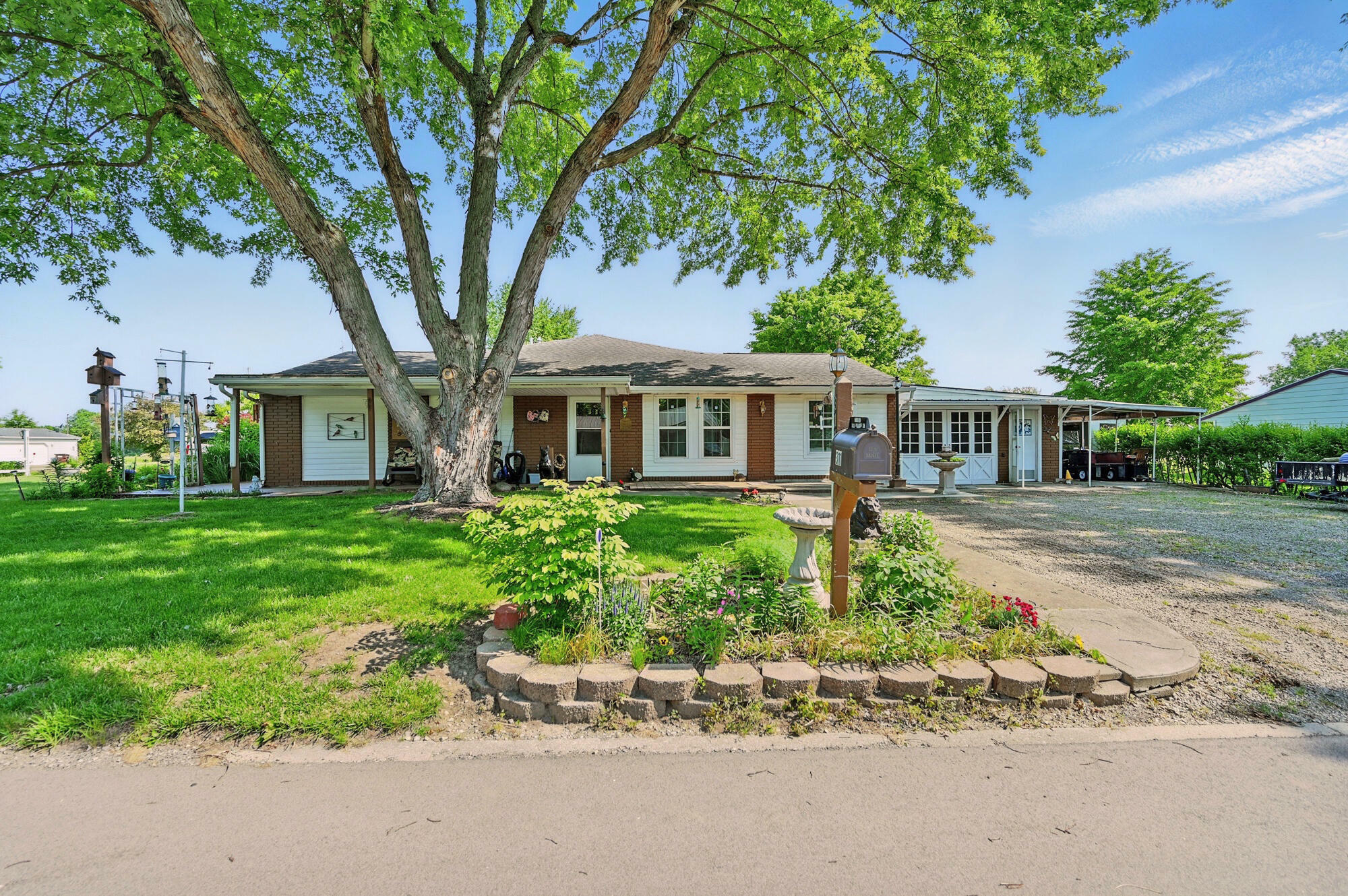 Property Photo: 311 Meadow Lane OH 43318