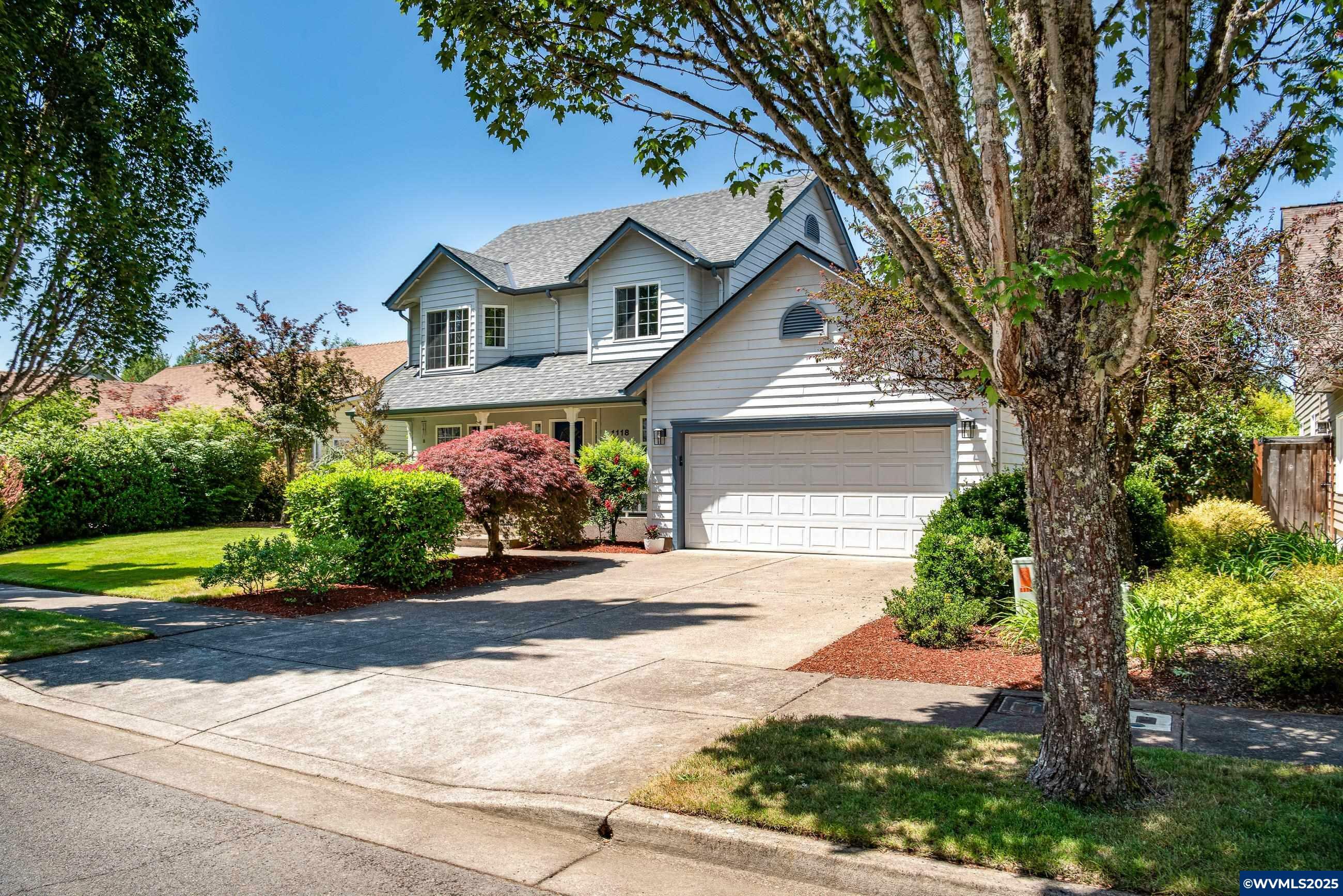 Property Photo: 1118 SW West Hills Pl OR 97333