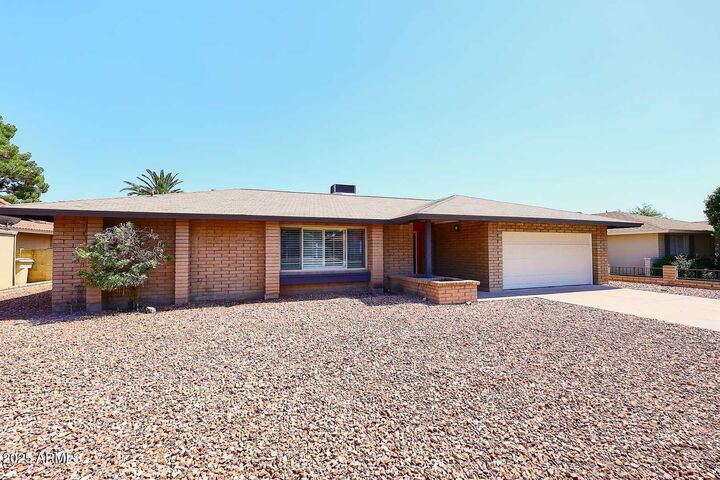 Property Photo: 4717 W El Caminito Drive AZ 85302