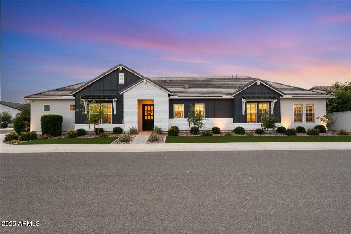 Property Photo: 17146 W Mountainair Street AZ 85388