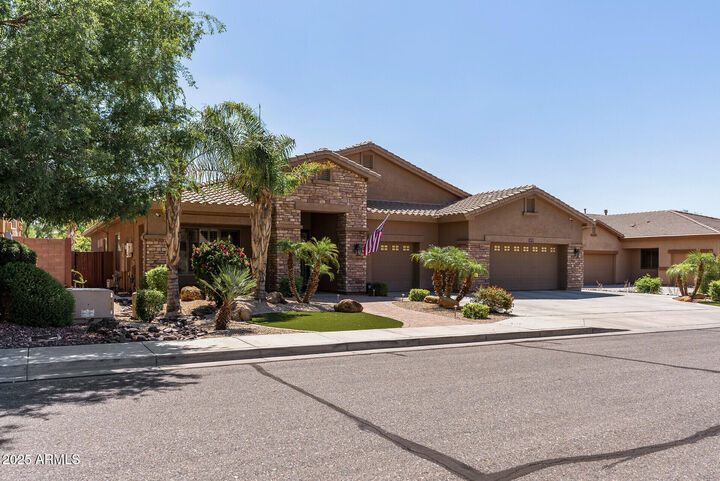 Property Photo: 27421 N 22nd Lane AZ 85085
