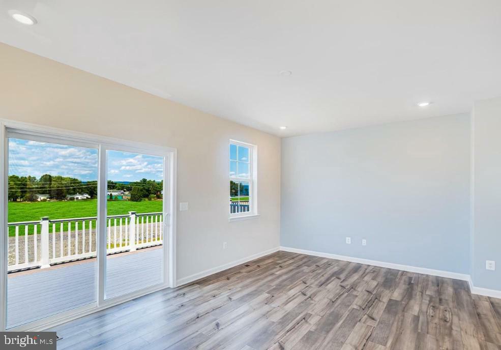 Property Photo:  