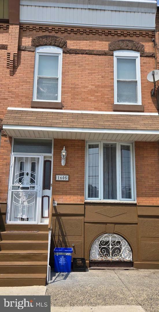 Property Photo: 1605 Wolf Street PA 19145