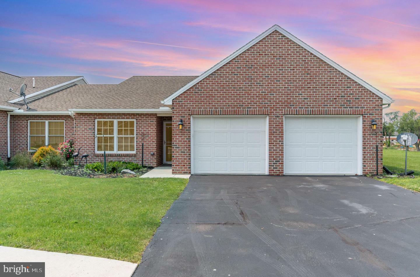 Property Photo: 115 Blackbird Lane PA 17257