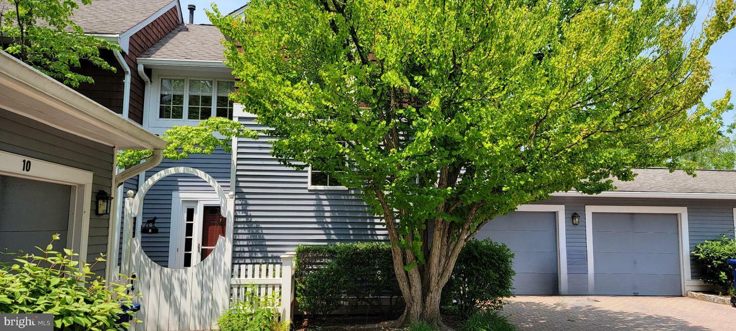 8 Railroad Place  Pennington NJ 08534 photo