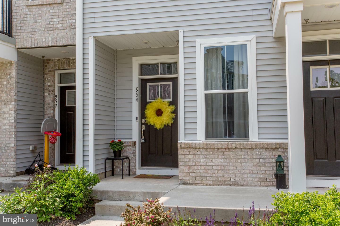 Property Photo: 954 Skylar Court PA 19460