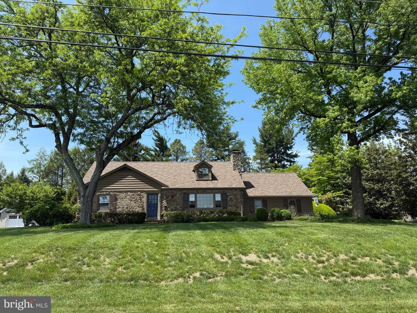 Property Photo: 240 Hillendale Drive PA 18901
