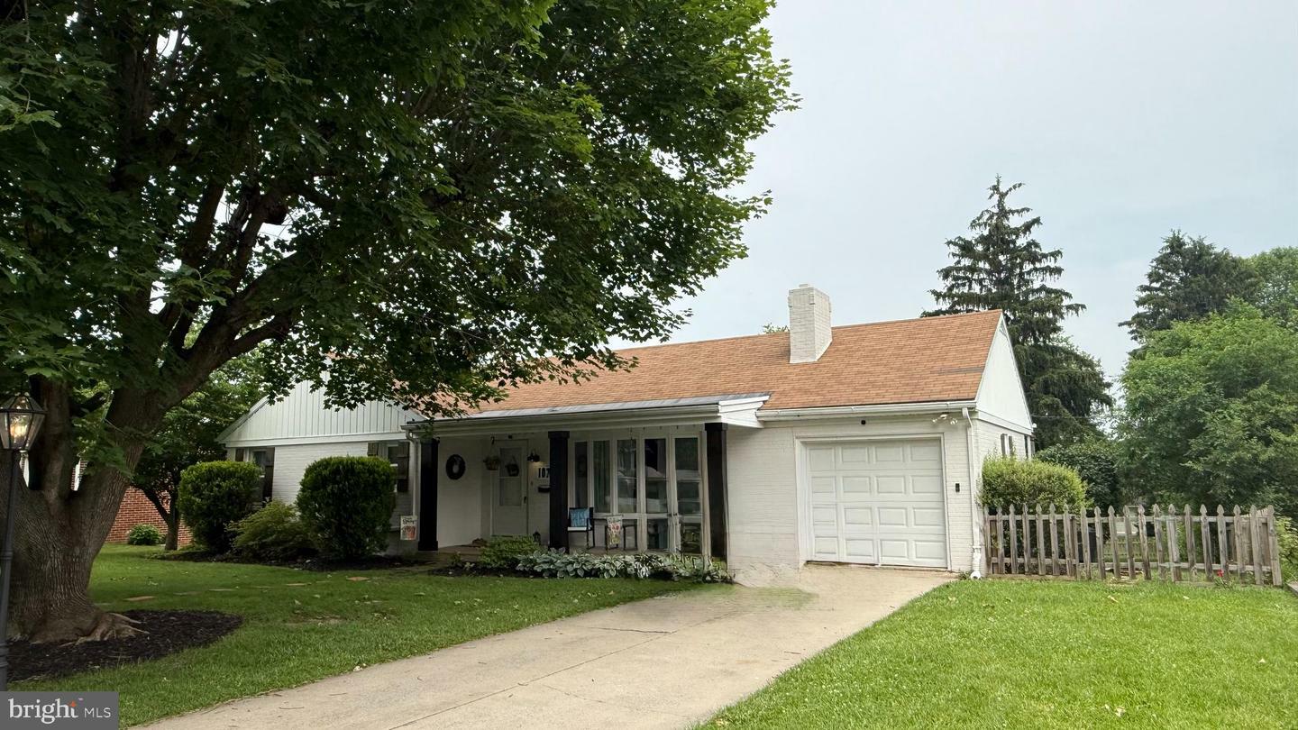 Property Photo: 107 N Delaware Avenue WV 25401