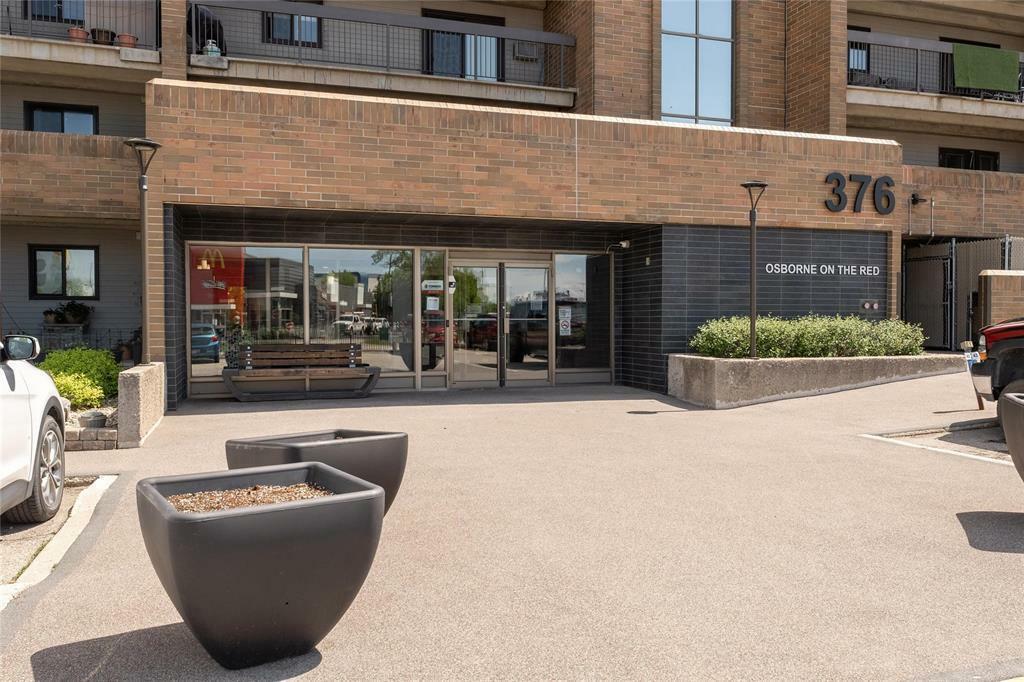 Photo de la propriété: 376 Osborne Street MB R3L 2V3