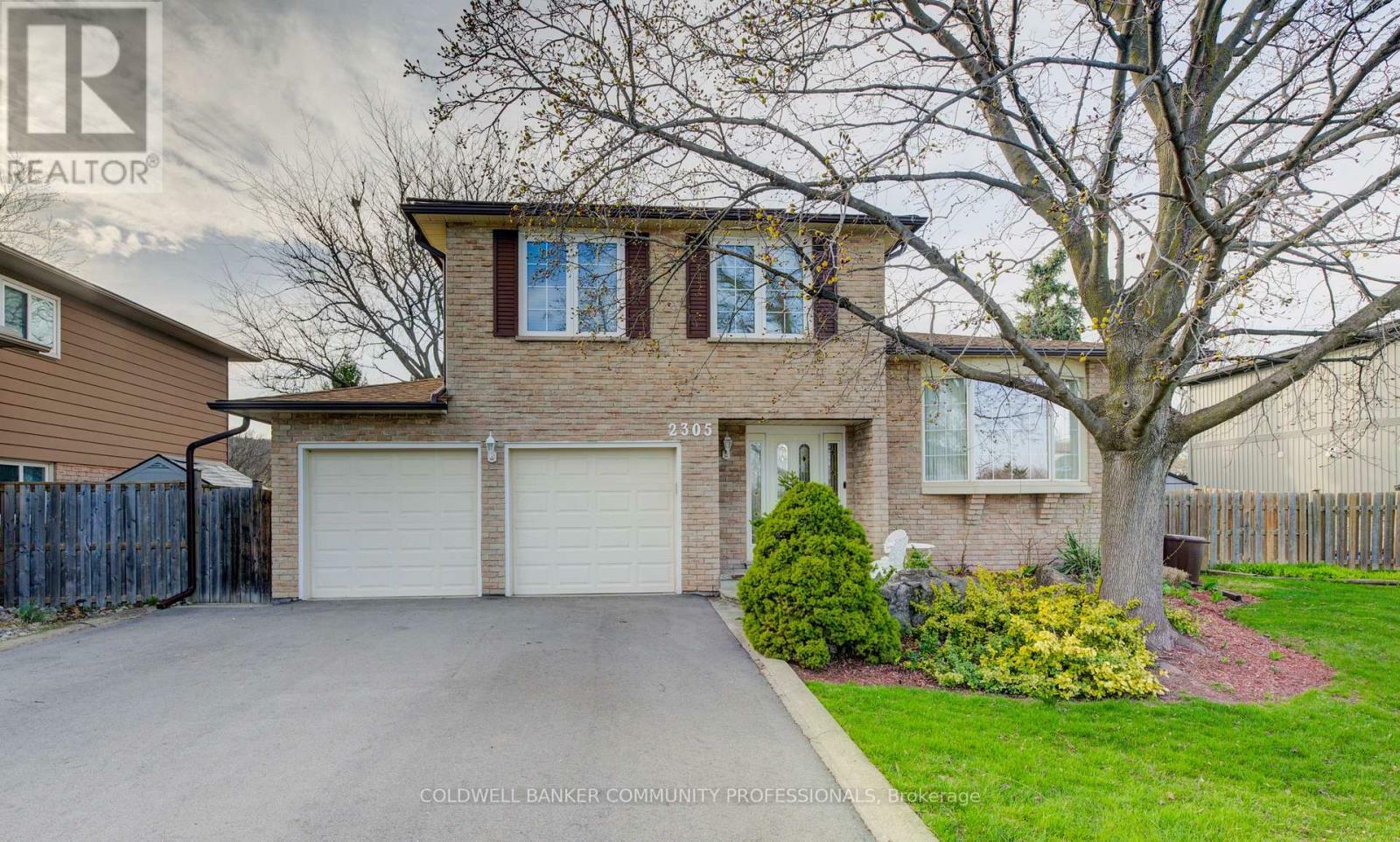 Property Photo:  2305 Kirkburn Drive  ON L7P 4E9 