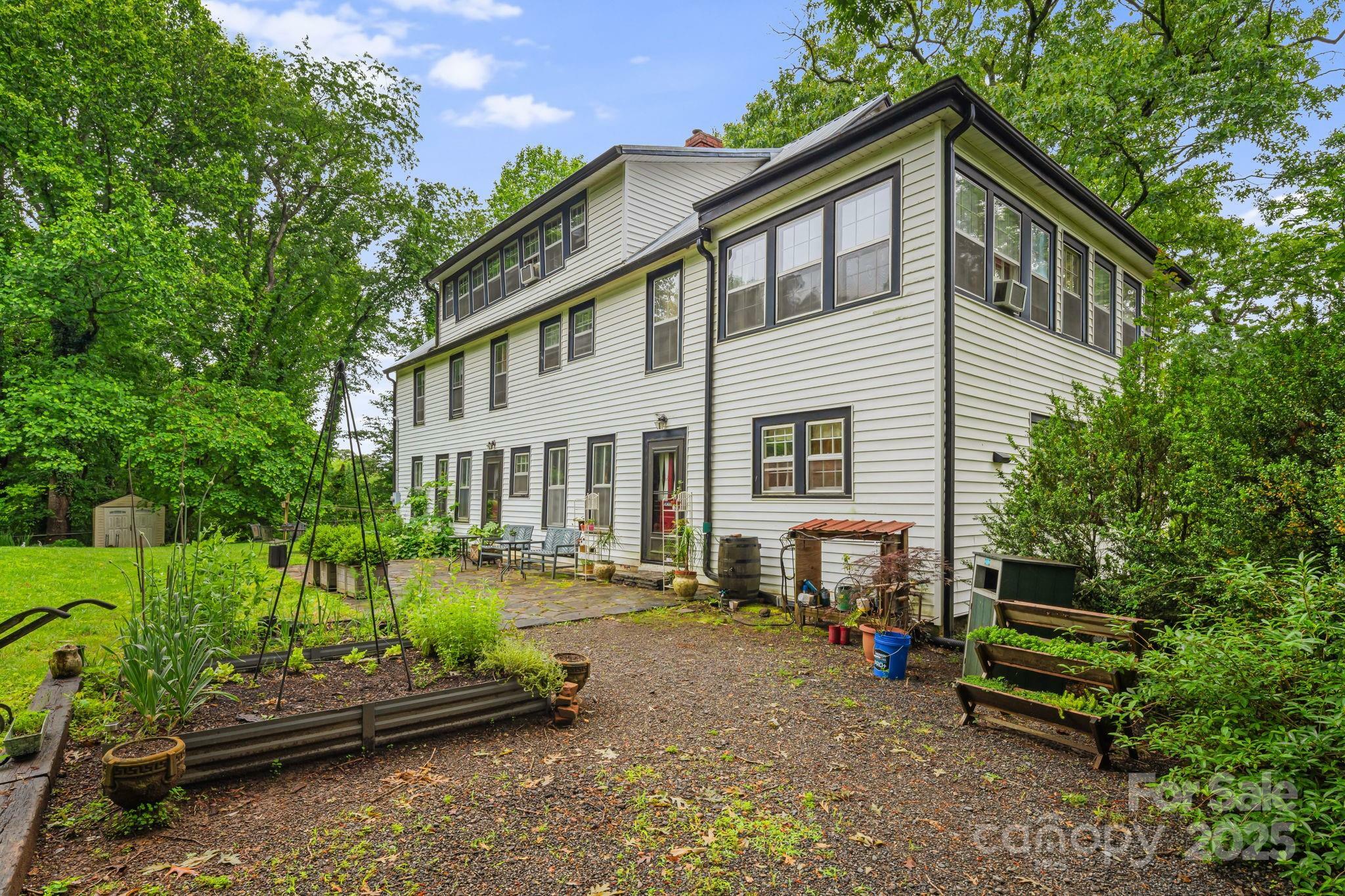 Property Photo:  1186 Old US 70 Highway  NC 28711 