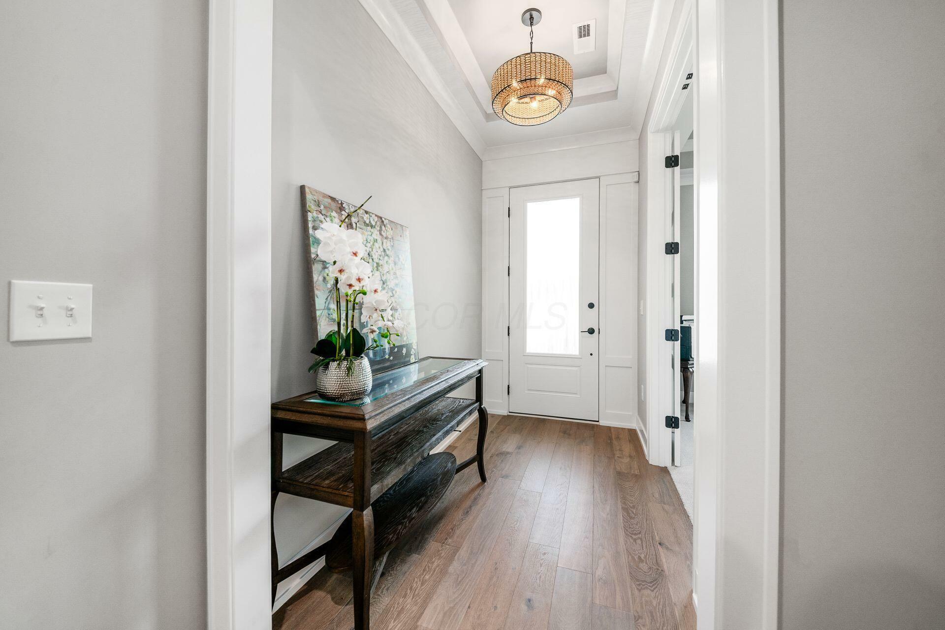 Property Photo: 5487 Cove Haven Street OH 43081