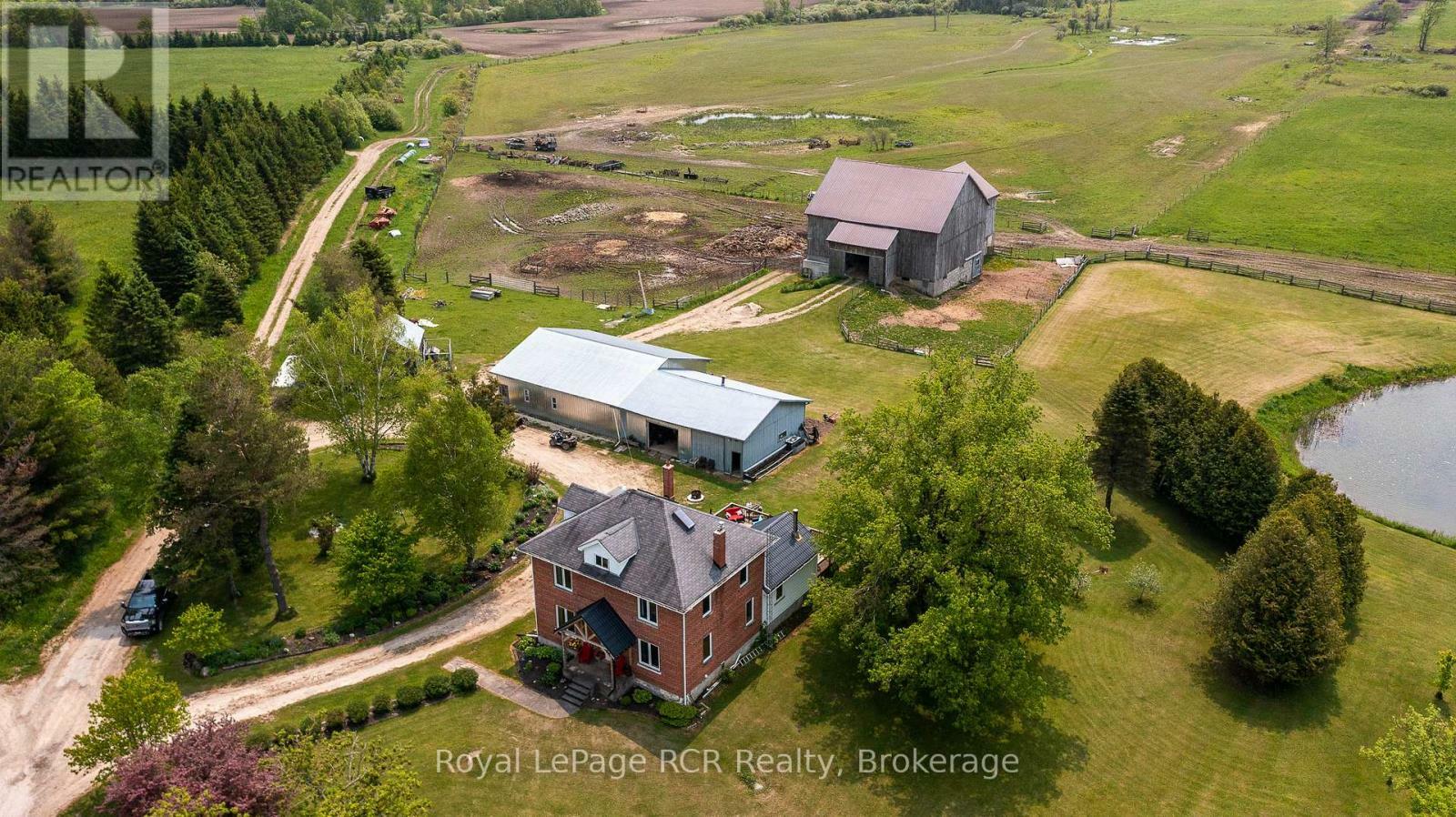 Property Photo:  713630 Durham Road B  ON N0C 1K0 