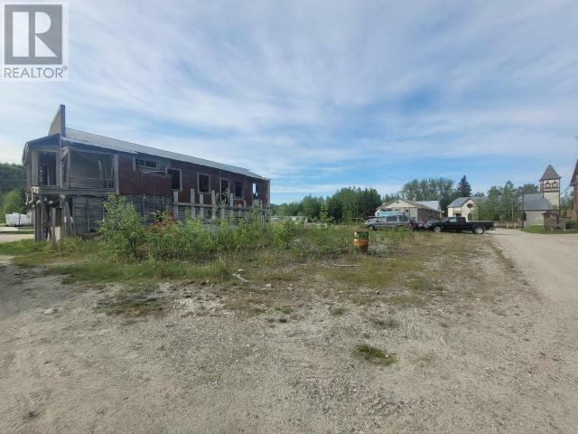 Property Photo: 252-A Harper Street YT Y0B 1G0