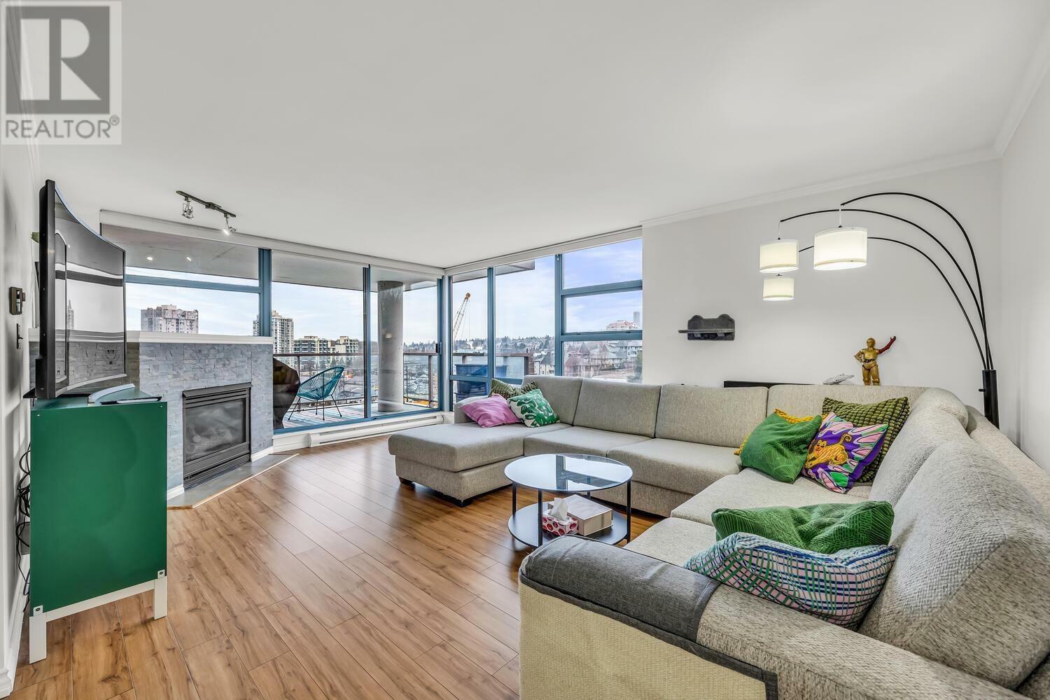 Photo de la propriété: 98 Tenth Street 606 BC V3M 6L8