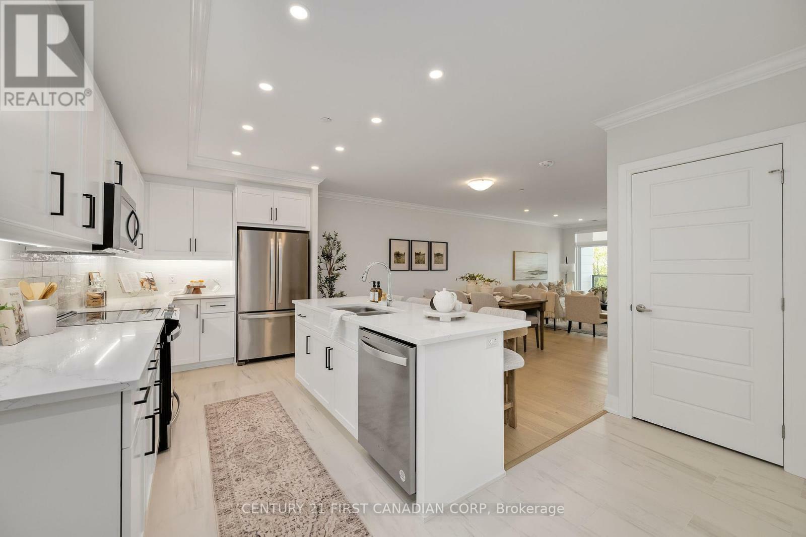 Property Photo: 1560 Upper West Avenue 406 ON N6K 0M4