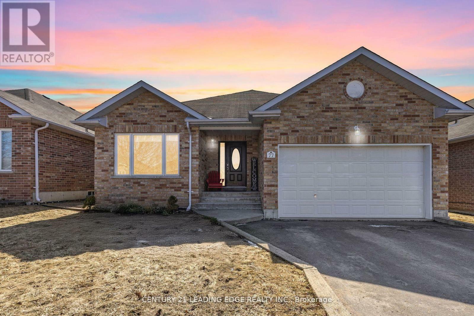 Property Photo: 77 Maplewood Avenue ON L0K 1A0