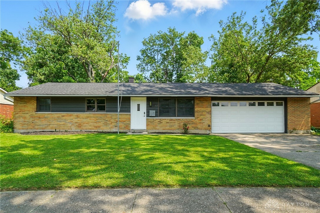 Property Photo: 1047 Bosco Avenue OH 45377
