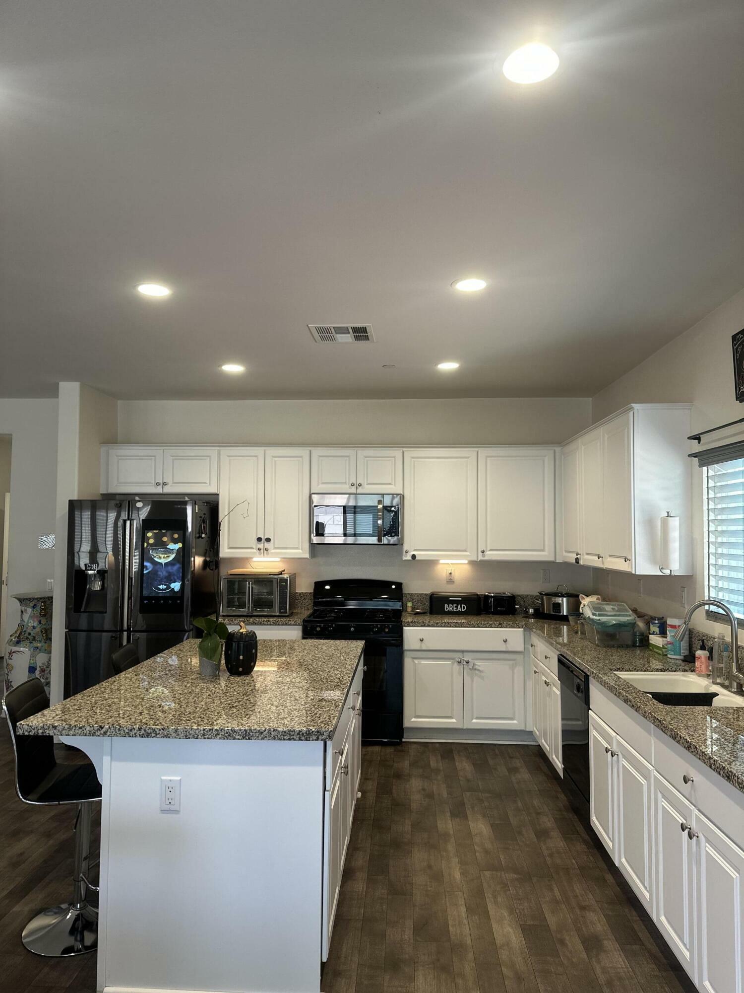 Property Photo: 42855 Gazapo Court CA 92203