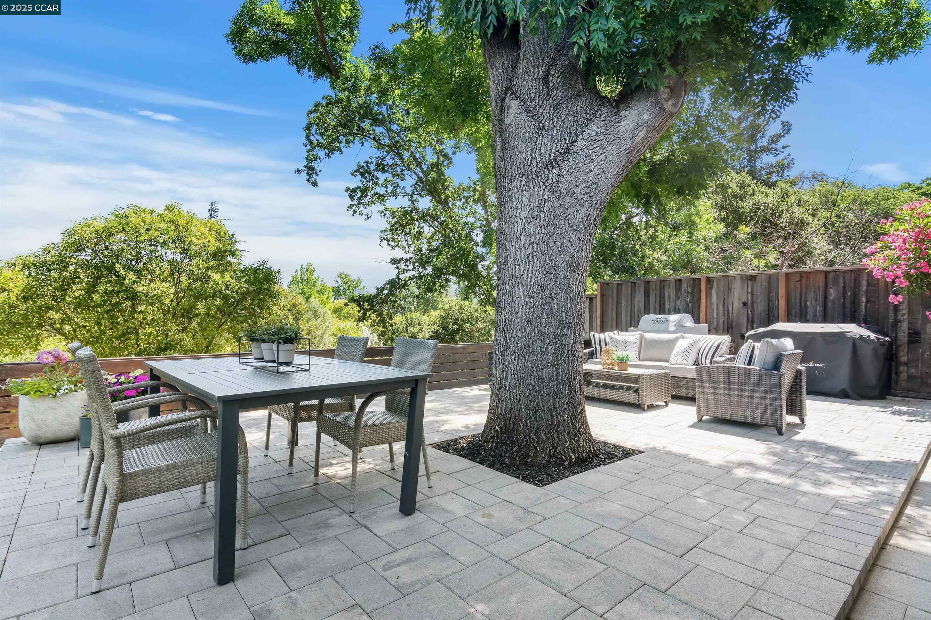 Property Photo:  2850 Fyne Dr  CA 94598 