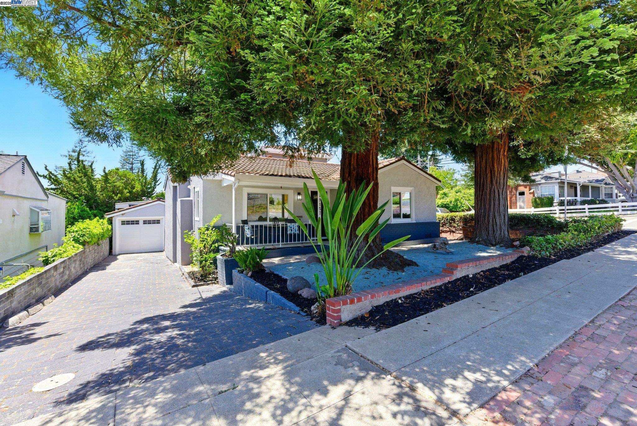 Property Photo: 19157 Parsons Ave CA 94546