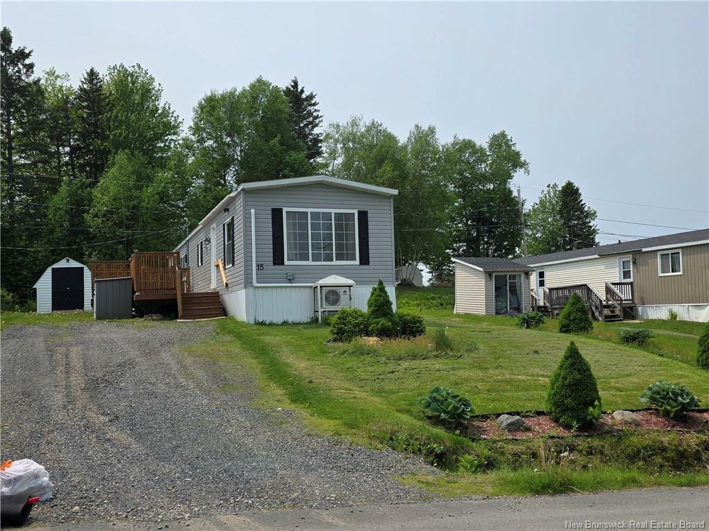 15 Leslee Drive  Lincoln NB E3B 6W7 photo