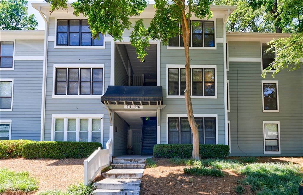 Property Photo: 215 Summit North Drive NE GA 30324