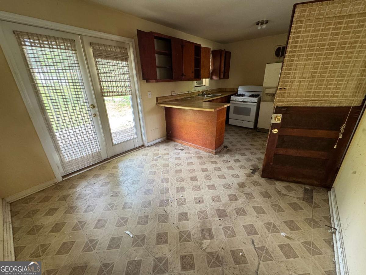 Property Photo:  6380 Mableton Parkway SW  GA 30126 
