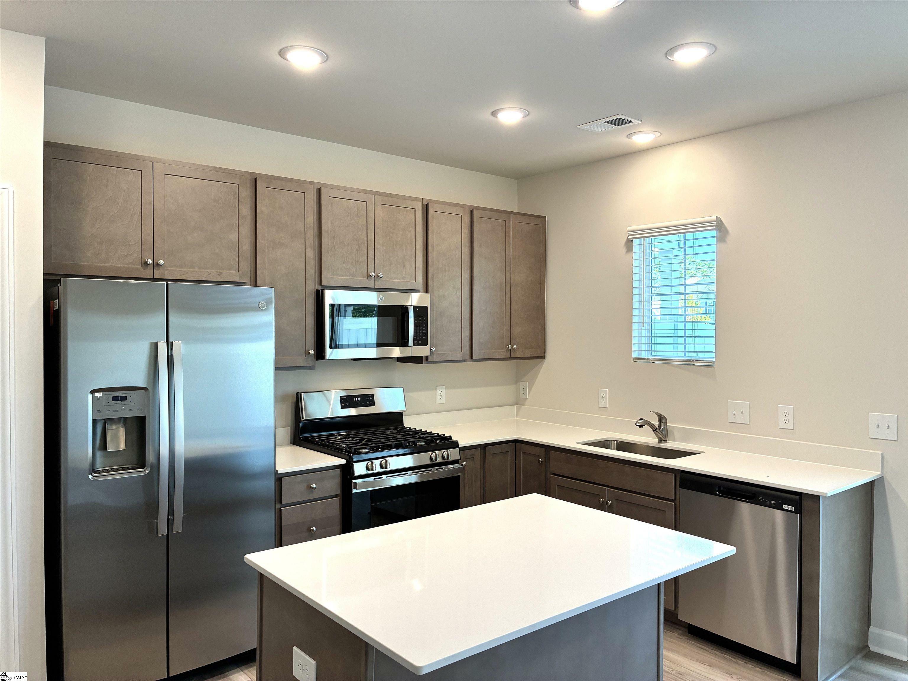 Property Photo: 1503 Yellowwood Court SC 29375