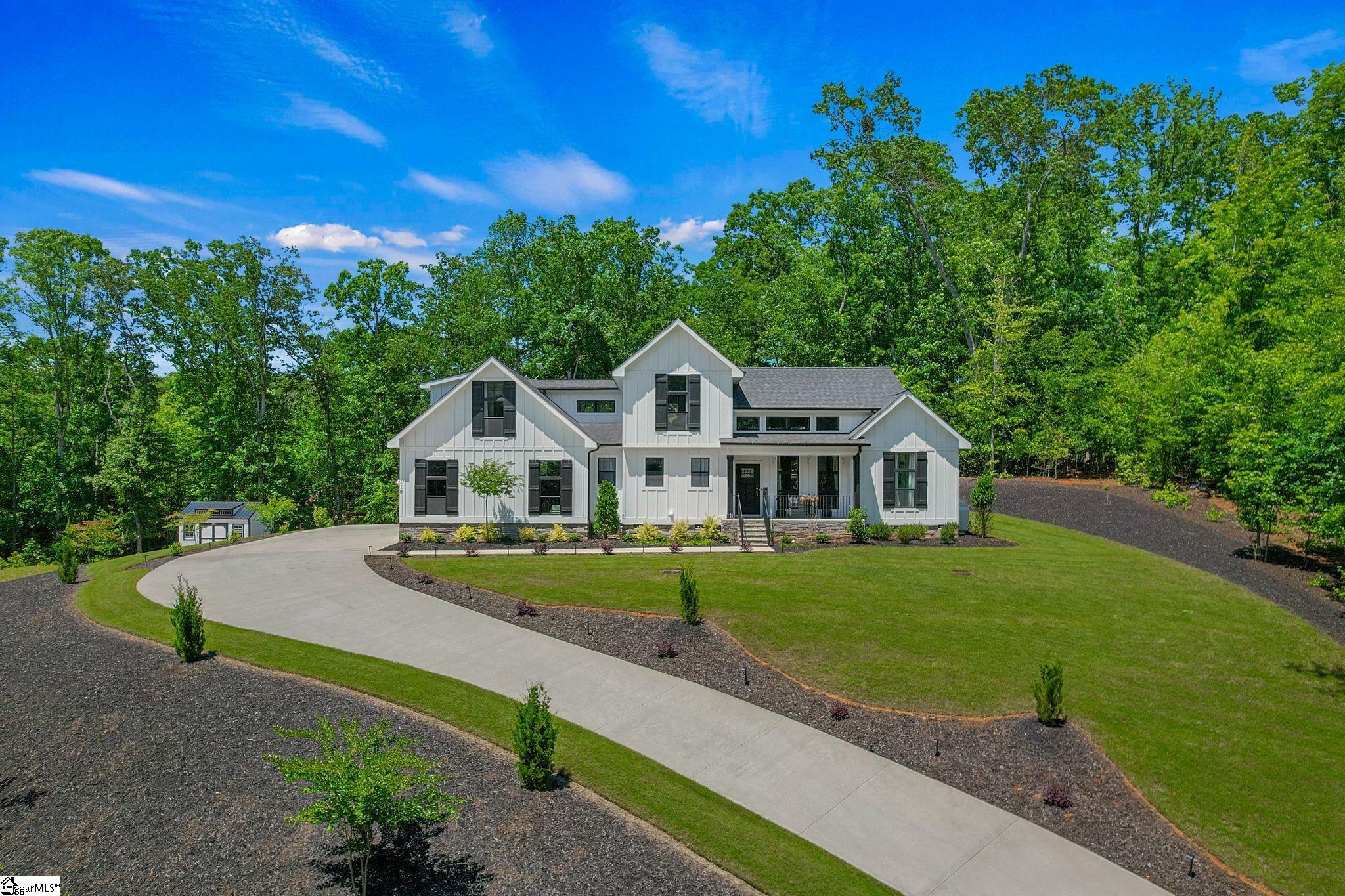 Property Photo:  110 Royal Oaks Drive  SC 29625 