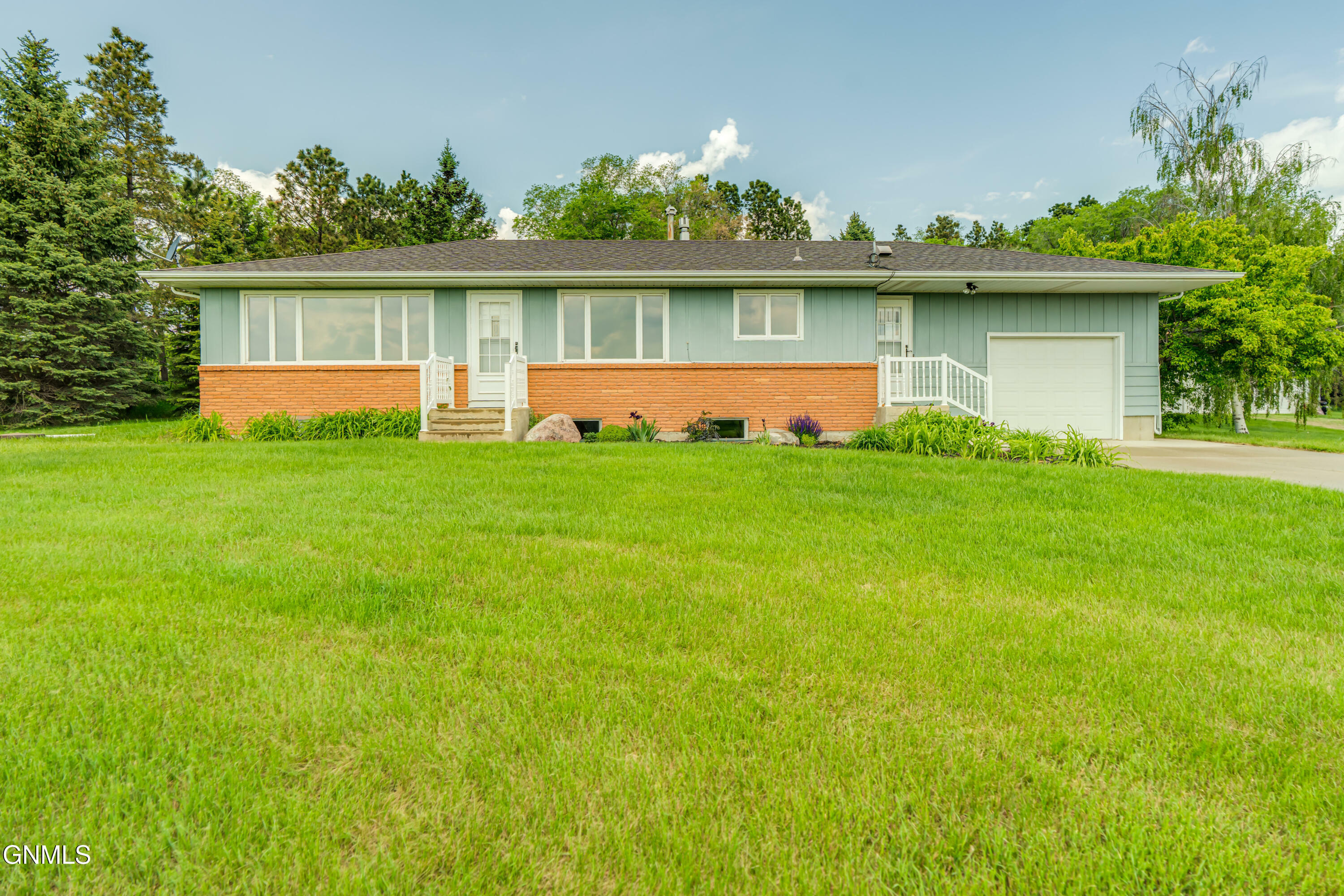 Property Photo: 4700 26th Street NE ND 58503