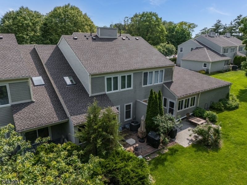 Property Photo: 303 Knoll Way NJ 08553